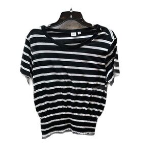 ❤️ GAP STRIPED SHORT SLEEVE SMOCKED TOP SIZE XS